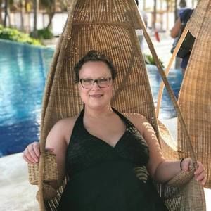 Meet your Posher, Charmaine